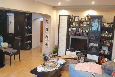 Apartament cu 3 camere decomandat, mobilat în Apollo - 2