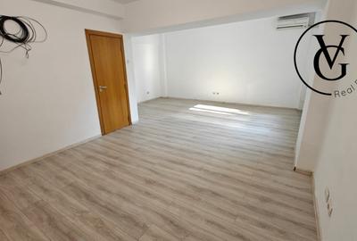 Garsonieră decomandată în Universitate - 2