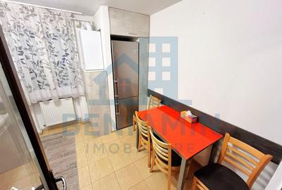 Apartament cu 4 camere în Triaj - 3
