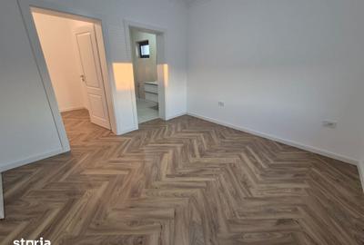Casă cu 4 camere cu Teren 455 Mp în Central - 3