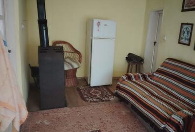 Casă cu 3 camere cu Teren 250 Mp în Chercea - 2