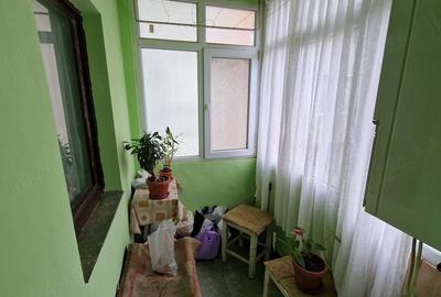 Apartament cu 3 camere decomandat în Girocului - 3