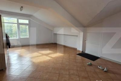 Spațiu comercial, de 308 mp, în Central - 12