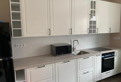 Casa de vanzare, formata din 2 apartamente, P-ta Abator - 5