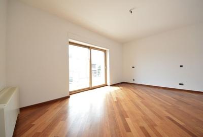 Apartament cu 5 camere decomandat în Primăverii - 9