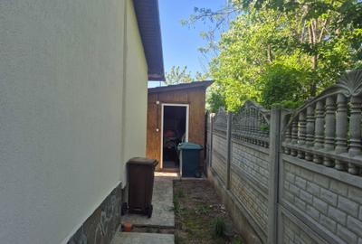 Casă cu 4 camere în Central