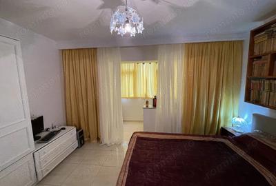 Navodari: Vand apartament 2 camere decomandate - 2