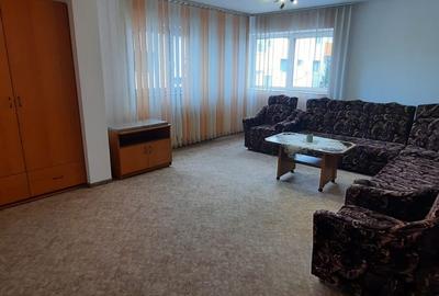 Apartament 3 camere, str. Tilisca - 16