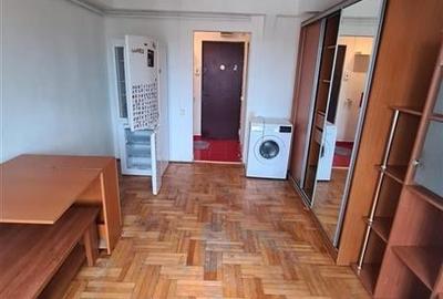 Garsoniera mobilata zona Uzina 2 - 4