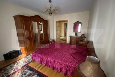 Casă cu 7 camere cu Teren 750 Mp în Central - 10