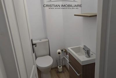 Apartament cu 3 camere semidecomandat în Cetate - 9