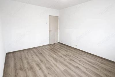 Apartament cu 3 camere decomandat în 1 Mai - 3