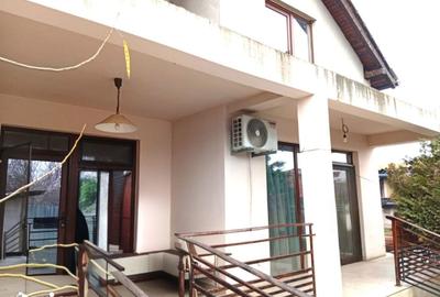 Casă cu 5 camere cu Teren 700 Mp în Central - 14