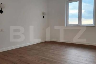 Casă cu 3 camere cu Teren 540 Mp în Central - 2