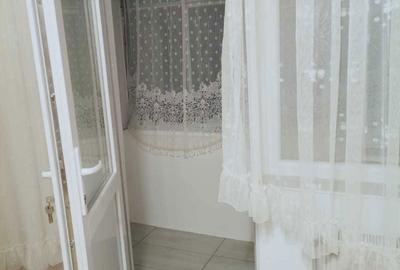 Apartament cu 3 camere decomandat în Nicolae Titulescu - 3