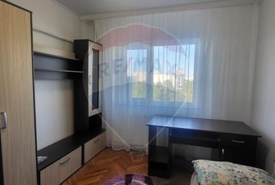 Apartament cu 3 camere de inchiriat in zona Micalaca - 12