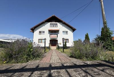 Casă cu 4 camere în Râu Bărbat - 7