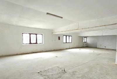 Spațiu comercial, de 230 mp, în Central