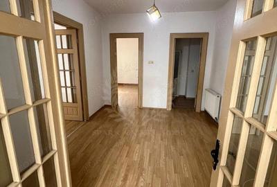 Casă cu Teren 420 Mp în Central - 10