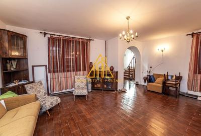 Casa superba, Adunatii Copaceni - 13