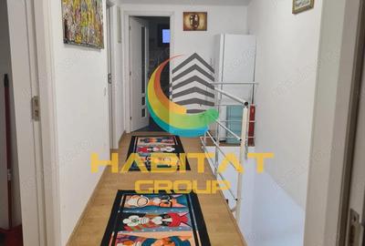 Casă cu 7 camere cu Teren 245 Mp în Central - 11