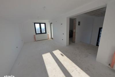 Casă cu 4 camere cu Teren 740 Mp în Hemeiuș - 3