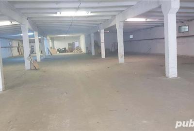 Spațiu comercial, de 2,900 mp, în Central - 3