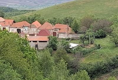 Casă cu 3 camere cu Teren 900 Mp în Poiana Sibiului - 4