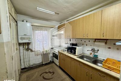 Apartament cu 4 camere decomandat în Micro 16 - 20