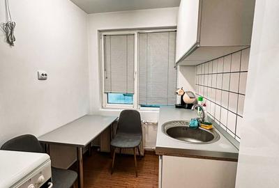 Apartament cu 2 camere semidecomandat în P-ța Universității - 1