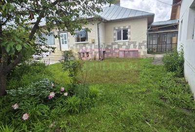 Casă individuală cu 5 camere cu Teren 379 Mp în Capul Câmpului - 2