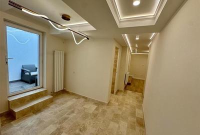 Apartament cu 5 camere decomandat în Periferie - 11