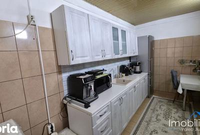 Casă cu 4 camere cu Teren 268 Mp în Central - 4
