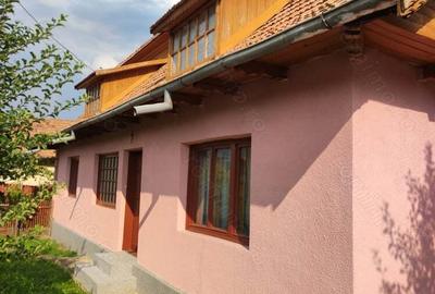 Vand casa individuala cu mansarda, anexe ?i teren! - 1