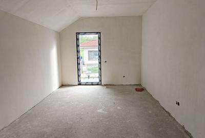 Casă cu 4 camere în Comșești - 6