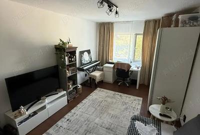 Inchiriez apartament Dumbrava Nord