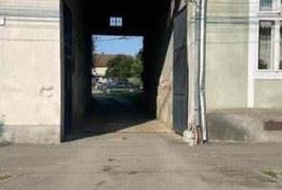 Imobil situat central Lugoj - 1