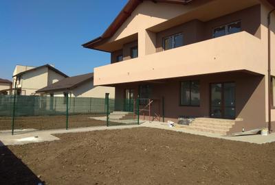 Duplex cu 4 camere cu Teren 300 Mp în Domnești - 2