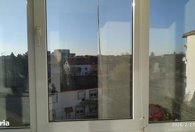 Apartament cu 3 camere semidecomandat în Circumvalațiunii - 2