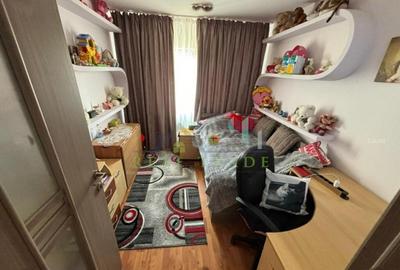 Apartament cu 3 camere decomandat în Județean - 6