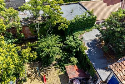 Anexă cu teren pe Strada Mețianu - 3