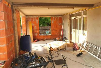 Casă cu 5 camere cu Teren 1480 Mp în Biharia - 3