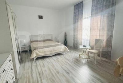 Casă cu 6 camere cu Teren 10000 Mp în Central - 7