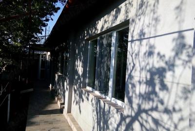 Casă cu 4 camere cu Teren 900 Mp în Vânători - 2
