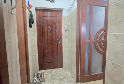 Apartament cu 2 camere decomandat, mobilat în Apărătorii Patriei