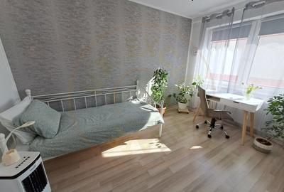 De vanzare Apartament in casa, 3 camere ,str Argesului - 4