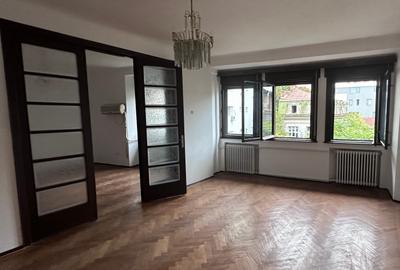 Apartament în vila interbelică U2 - 3