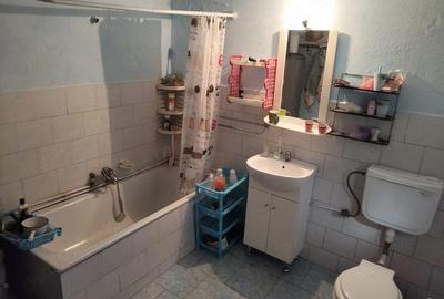 Casă cu 3 camere cu Teren 1066 Mp în Central - 2