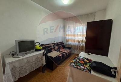 Apartament cu 3 camere in Gugesti - 3