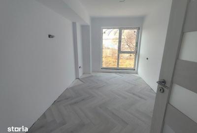 Apartament cu 3 camere decomandat în Nicolina - 7